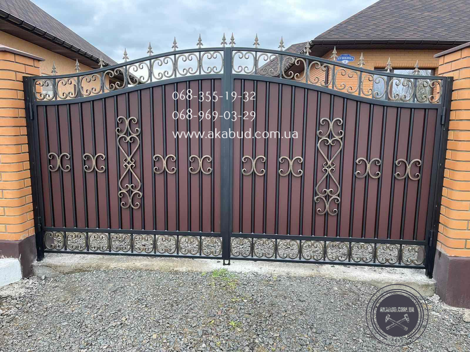 Продажа распашных и откатных ворот из профнастила,